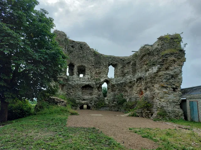 Vasknarva ruins