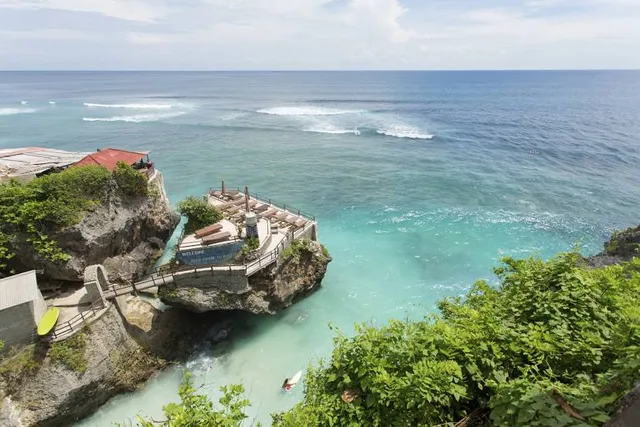 Uluwatu Beach
