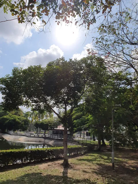 Miri Bulatan Park