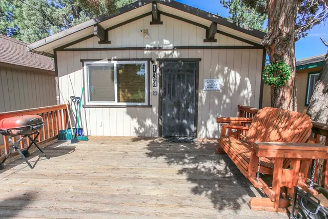 Sugar Shack by Big Bear Cool Cabins