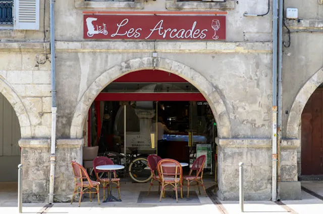 Les Arcades