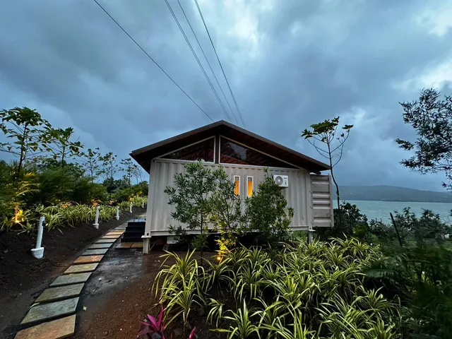 Caasa Tranquilla Lakefront Cabins