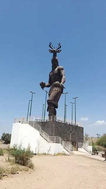 Monumento al Danzante Yaqui