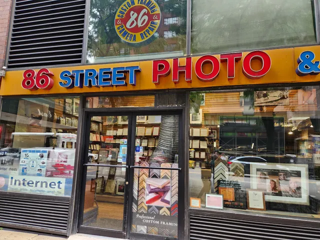 86 Street Photo & Portrait Studio