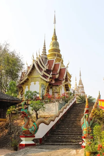 Wat Phra Phutthabat Tak Pha
