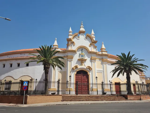 Plaza de Toros de Melilla o "La Mezquita del Toreo"