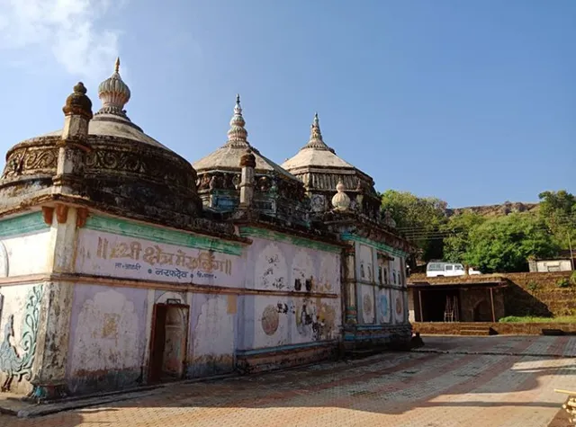 Meruling mountain stay & camping