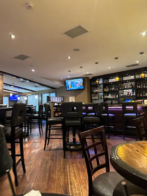 The Buffalo Bar & Ten Steakhouse