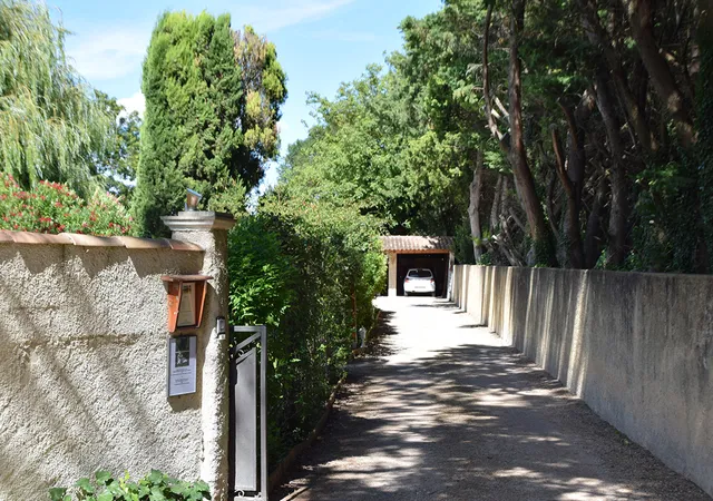 LA MAISON DES INVITES