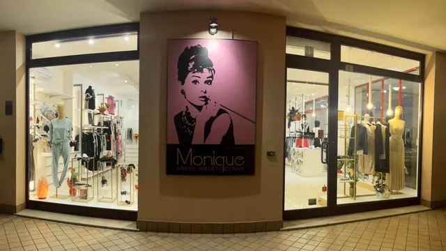Monique Abbigliamento