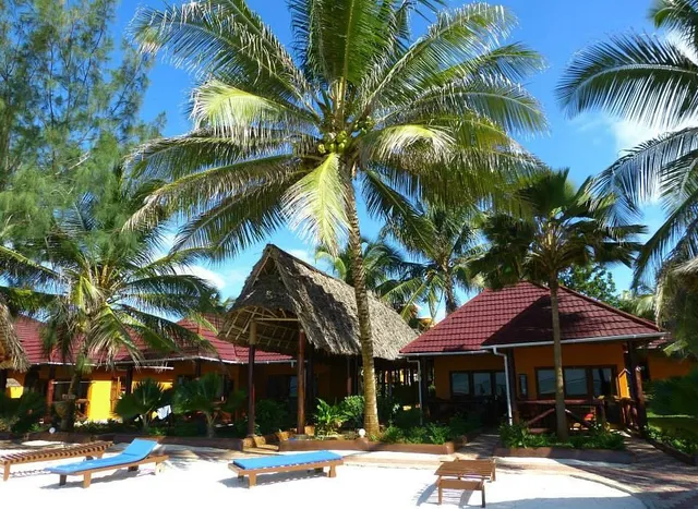 Mnarani Beach Cottages