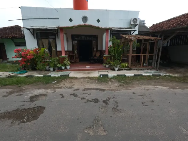 OWL HOSTEL karimunjawa