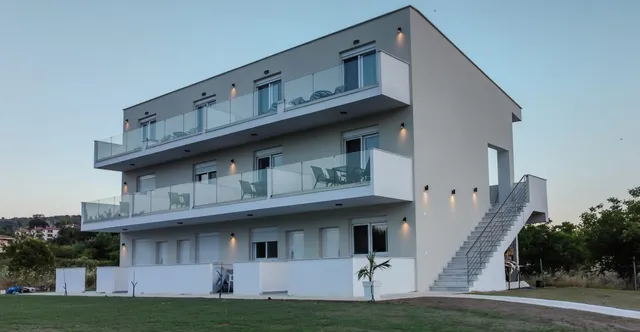 Viento Suites Posidi