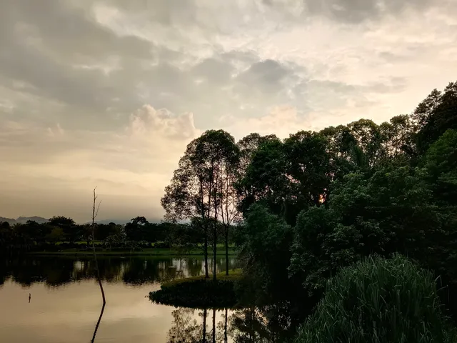 Tasik Taman Botani (Free Car Park)