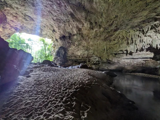 Rio Frio Cave