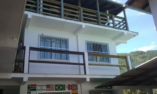 Iguana Beach Hostel