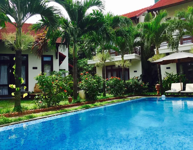 Van Lan Riviera Villas