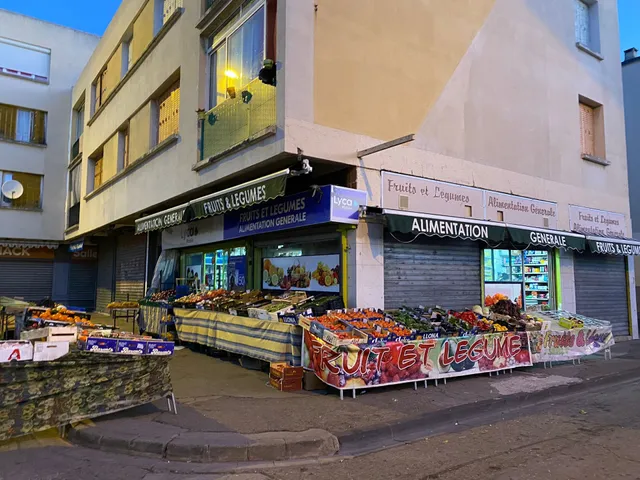 Epicerie, fruits et légumes chez Ali