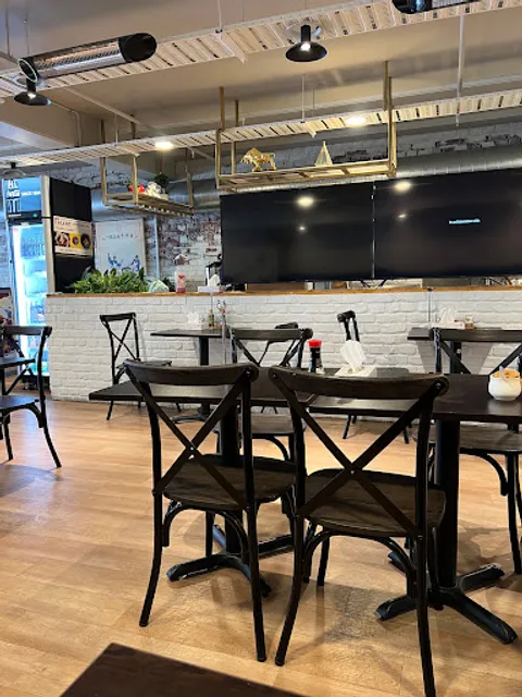 King Made Noodles Queenstown 金味德牛肉拉面(皇后镇店）