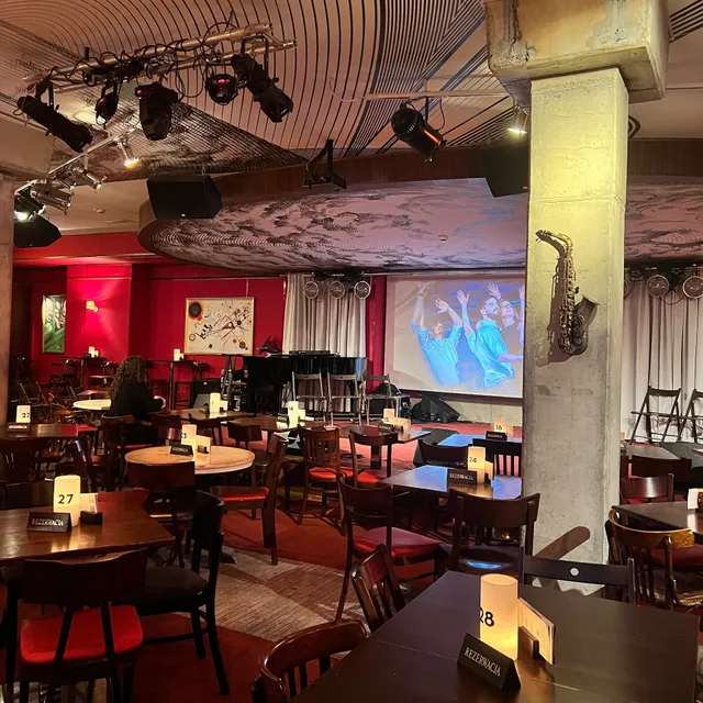 Vertigo Jazz Club & Restaurant