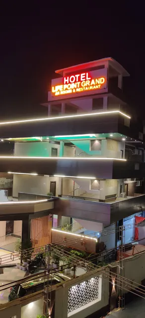 Life point Hotel
