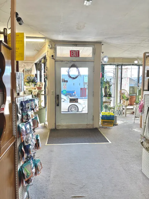 Keepers Corner LLC - Antique, Craft and Collectible Mall