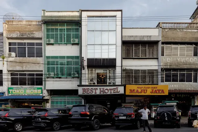 RedDoorz @ Best Hotel Jalan Dr. Sutomo Siantar