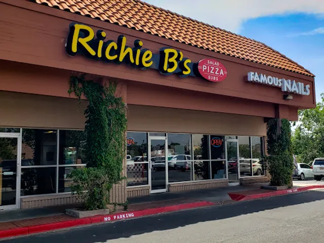 Richie B's Pizza, Subs & Salads