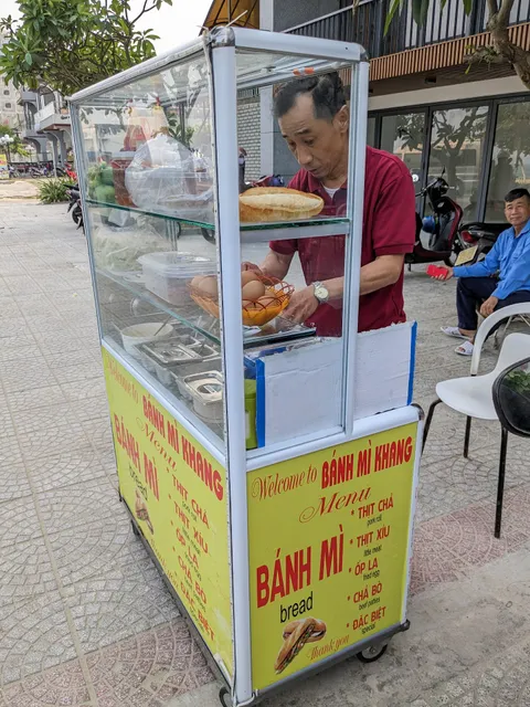 Bánh mì Khang