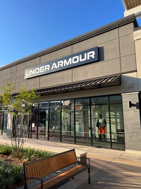 Under Armour Factory House - Tulsa Premium Outlets