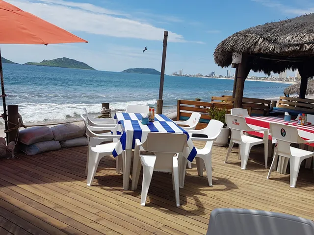 La Corriente Cevichería Nais