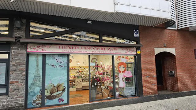 Panadería "Tiempo de Cerezas"