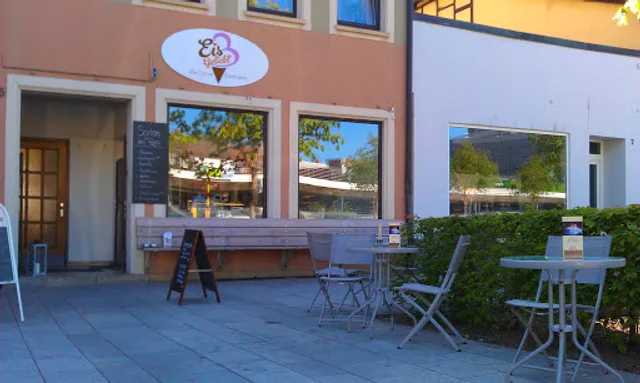 Eisgeliebt - Das Eiscafé am Schillerplatz