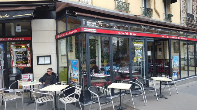 Le Terminus de Saint-Denis chez moustache