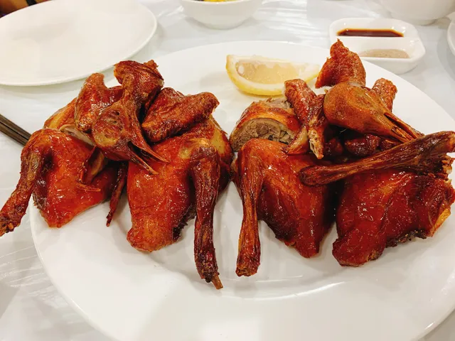 名門居海鮮食府