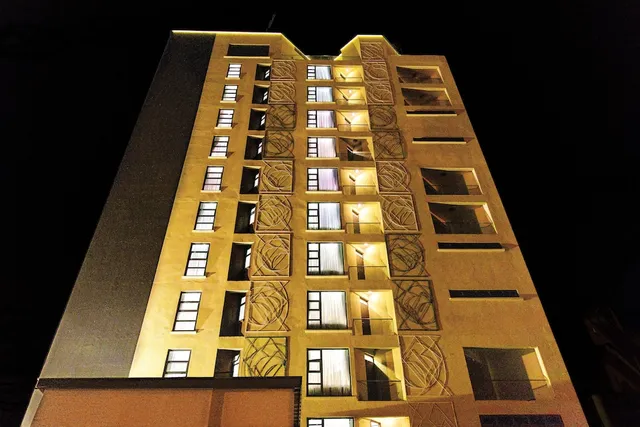 L'Aziz Suites