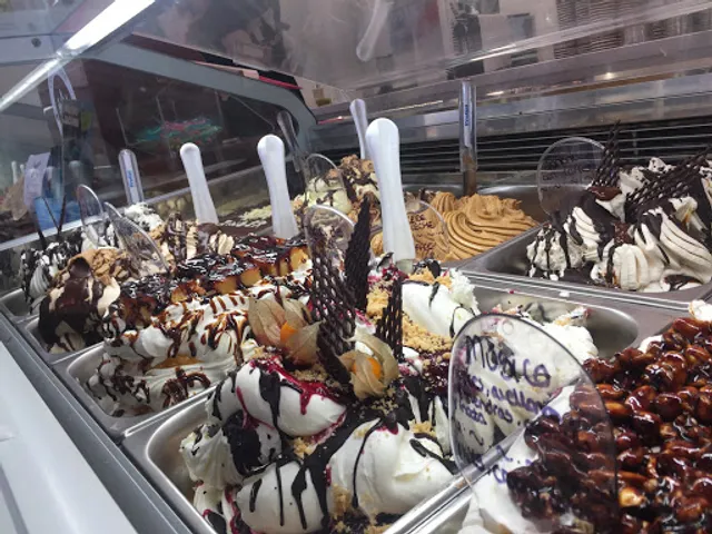 YUMMY Benalmádema. Heladería Gluten free & vegan