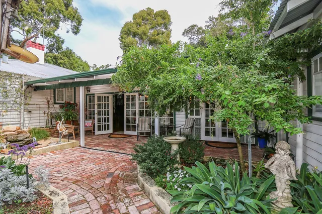 Rosebridge House Bed & Breakfast Adult Retreat