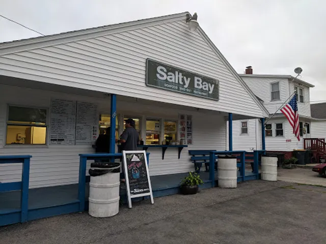 Salty Bay Seafood Bar & Grill