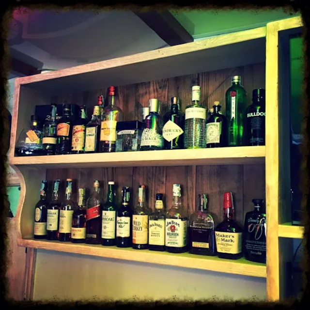 Bistrot del Bar il Buco - con accesso direttamente dal Bar sul lungomare -