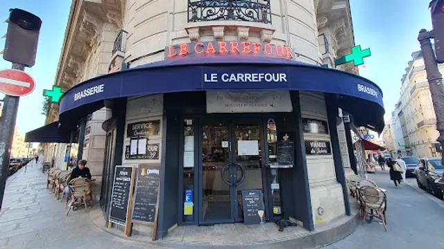Le Carrefour