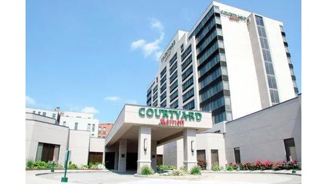 Courtyard by Marriott Waterbury Downtown