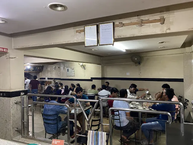 CAUVERY VEG RESTAURANT (PUNJABI KHANA)