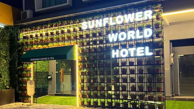 Sunflower World Hotel