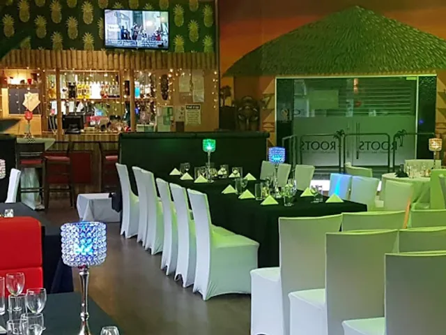 Roots Restaurant & Bar