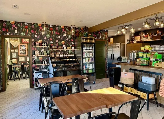 Farmer's Corner Deli and Market