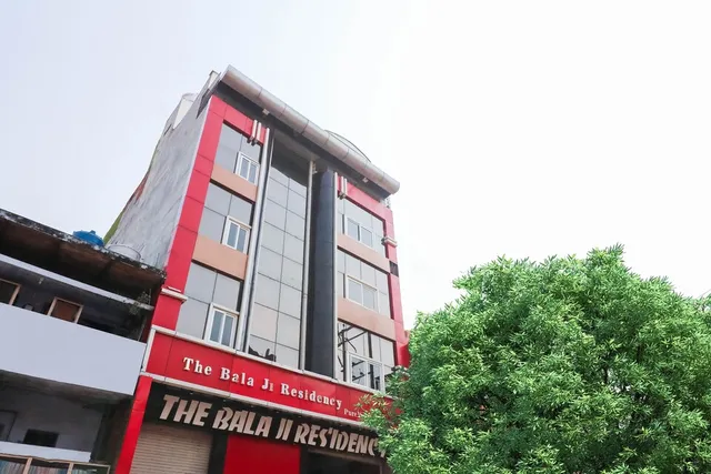 OYO 76301 The Balaji Residency