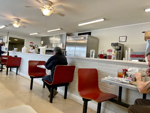 Four Oaks Restaurant & Grill