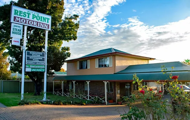 Rest Point Motor Inn