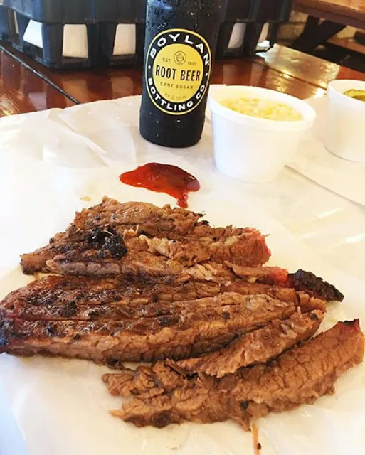 Rudy's "Country Store" and Bar-B-Q